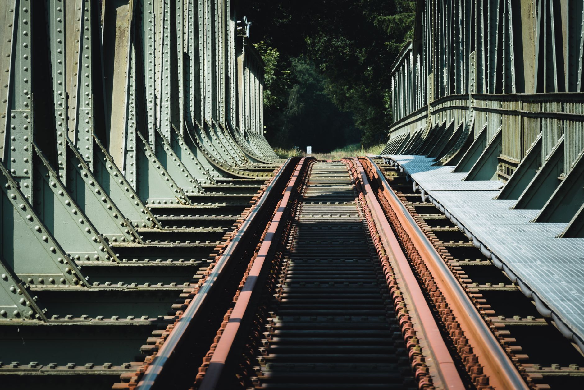 GitLab Path Traversal Flaw: Quick Fix for Users