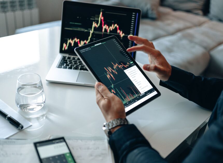 Tech stocks struggles: The Worst Impact on Investors